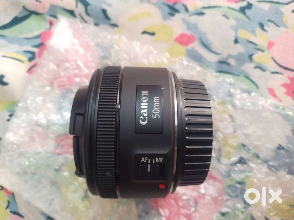 Canon EOS 800D DSLR Camera + 18-55mm Kit Lens + 50mm Portrait Lens