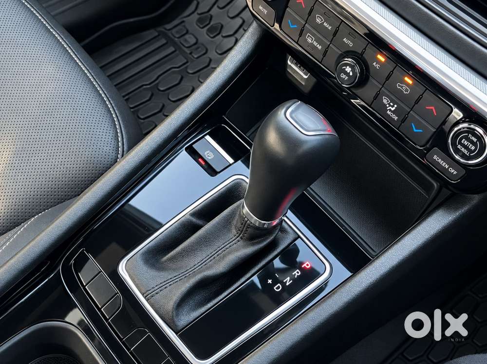 Jeep Compass Model S (o2) At, 2022, Petrol