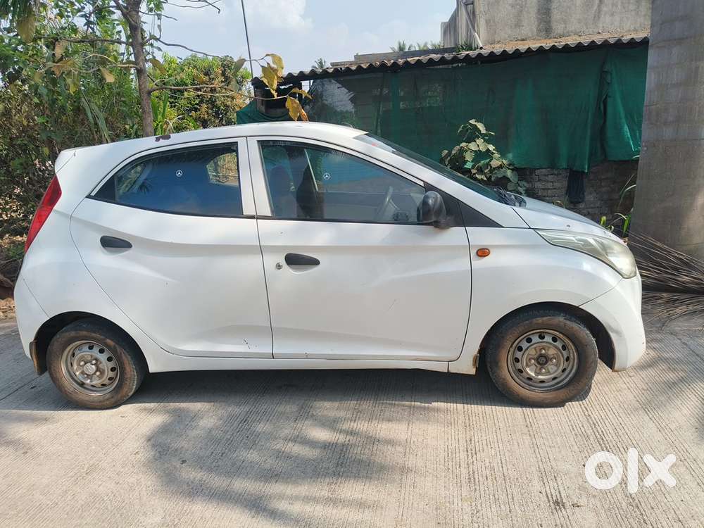 2016 Hyundai Eon Era+  Petrol  Manual  White  Well Maintained