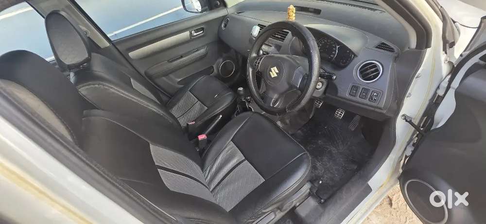 Maruti Suzuki Swift 2009 Petrol Manual