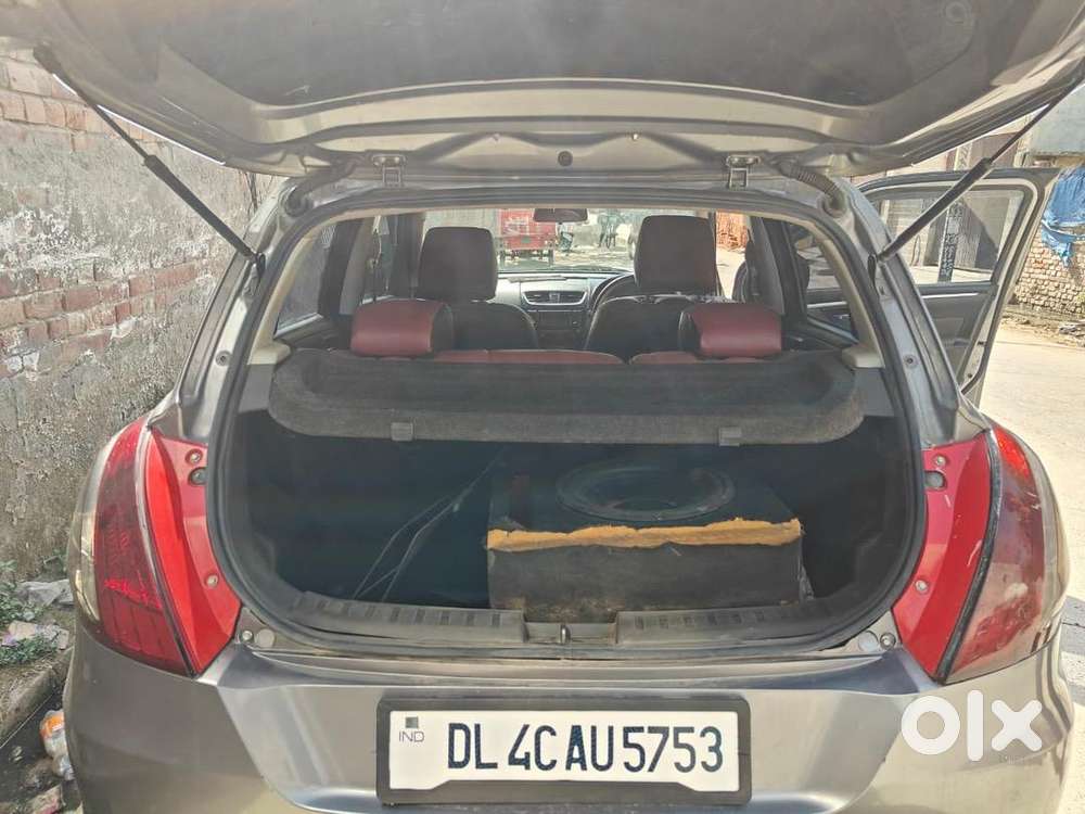 Maruti Suzuki Swift 2016 Petrol 70000 Km Driven