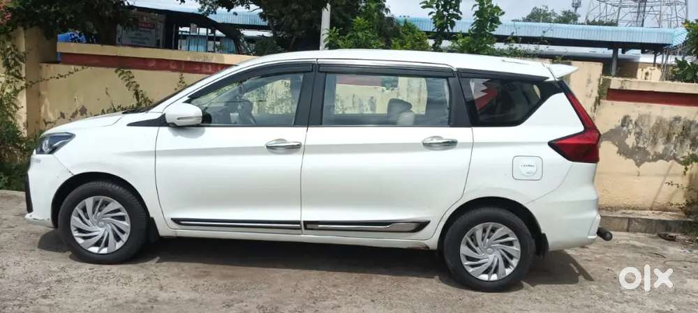 Maruti Suzuki Ertiga 2021 Petrol 70000 Km Driven