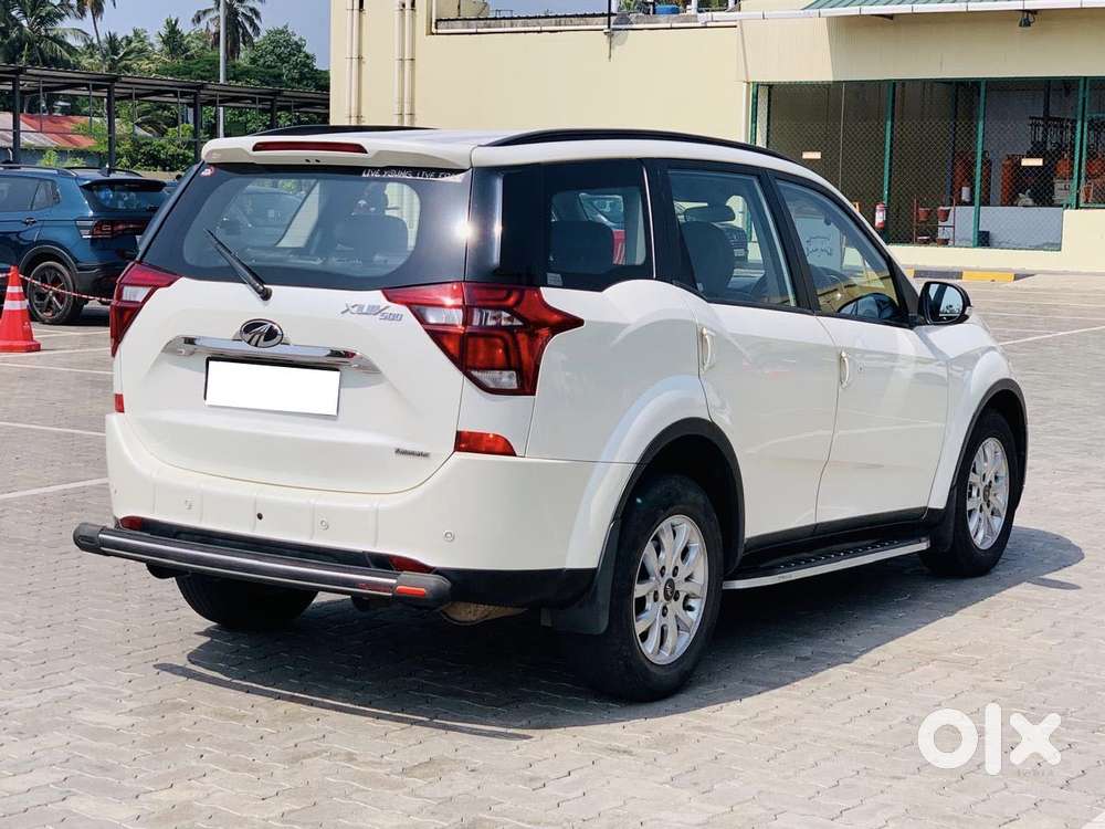 Mahindra Xuv500 At G 2.2 Mhwak, 2018, Petrol