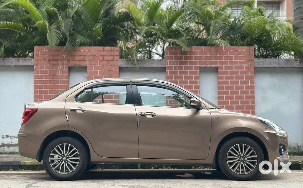 Maruti Suzuki Swift Dzire Zxi + Amt, 2018, Petrol