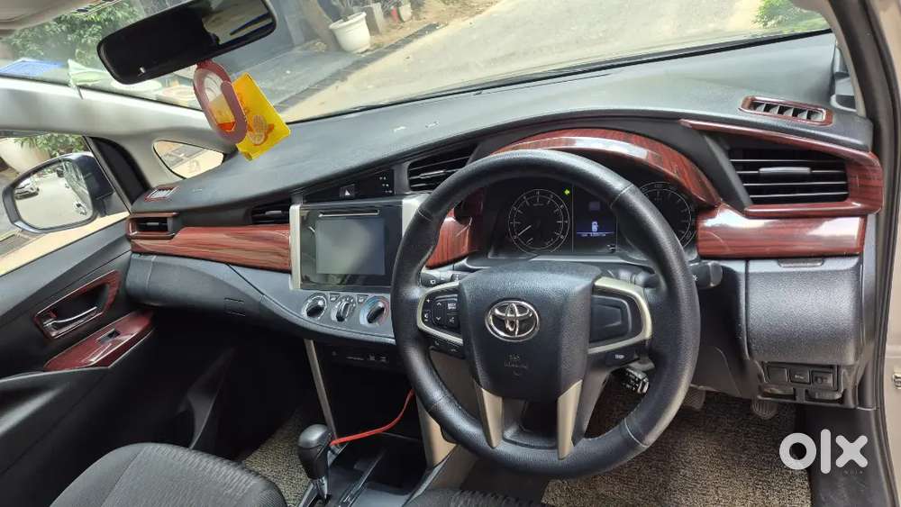 Toyota Innova Crysta 2019 Petrol Automatic -no Dealer -direct Transfer