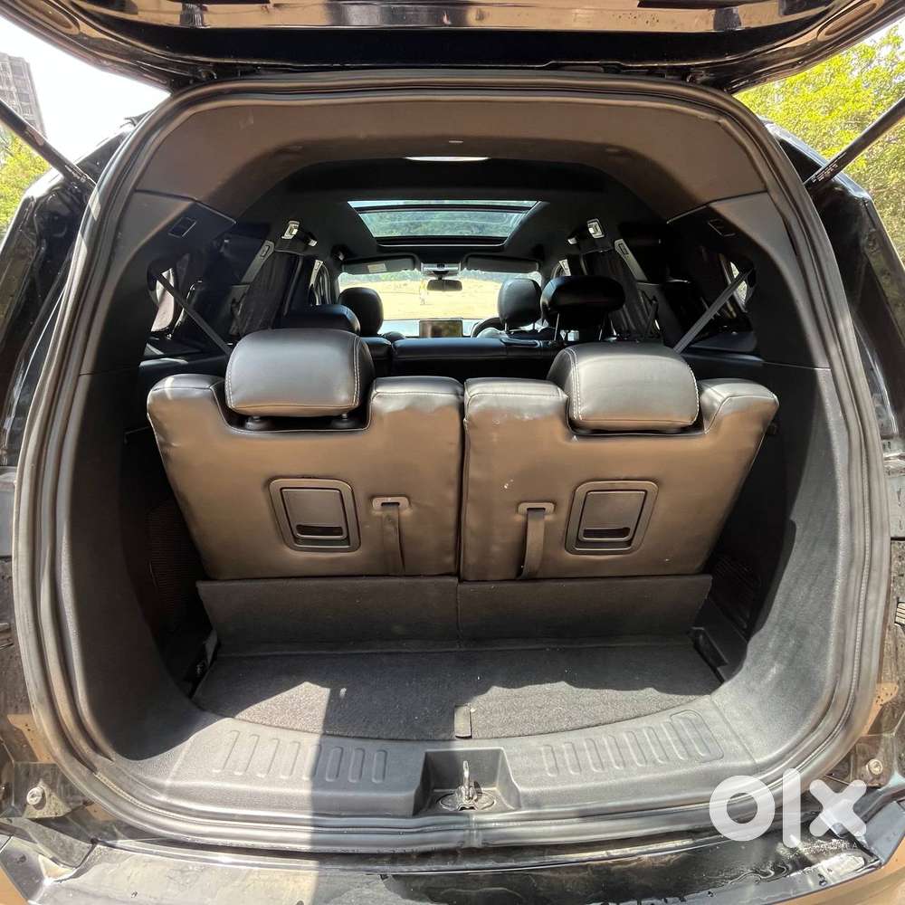 Tata Safari Pure Plus S Dark Edition At, 2024, Diesel