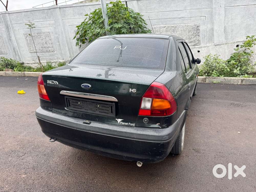 Ford Ikon Petrol 2000 Car