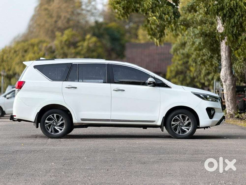 Toyota Innova Crysta [2020-ongoing] 2.4 Gx At 7 Str, 2021, Diesel