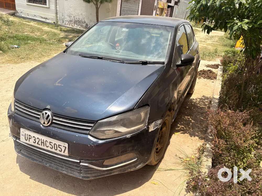 Volkswagen Polo 2015 Diesel 67352 Km Driven Urgent Sell
