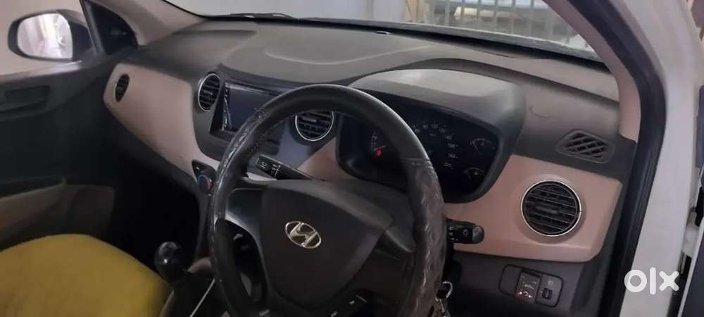 Hyundai Xcent 2022 Petrol 144000 Km Driven