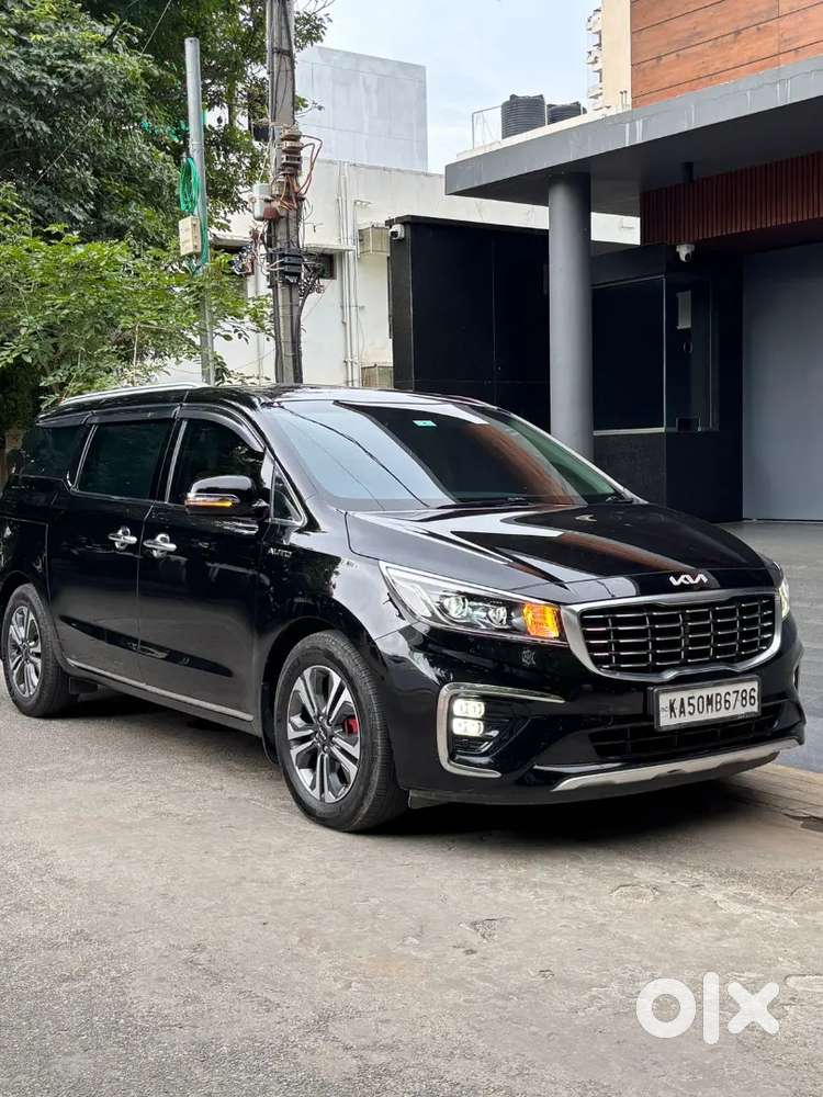 Kia Carnival Limousine Plus 2022 Diesel 71000 Km Driven