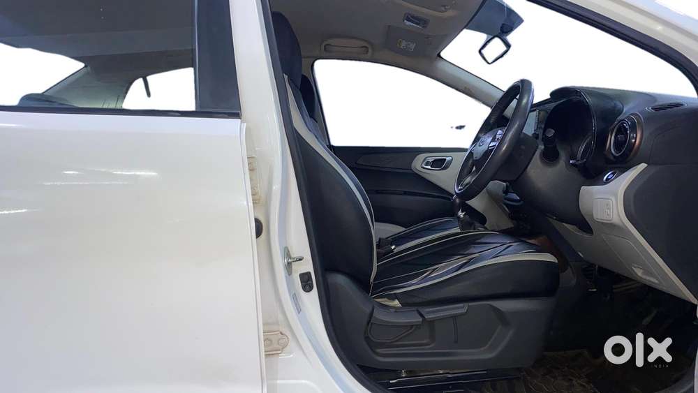 Hyundai Aura Sx (o) Manual, 2020, Petrol