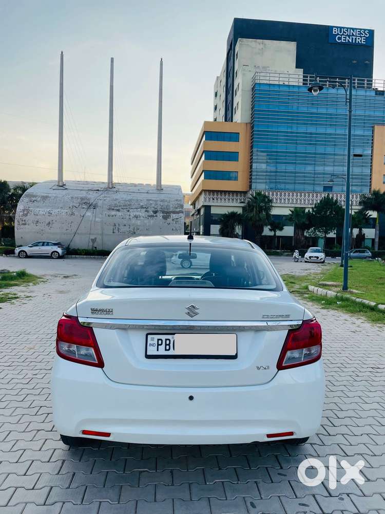 Maruti Suzuki Swift Dzire Vxi Optional, 2017, Petrol