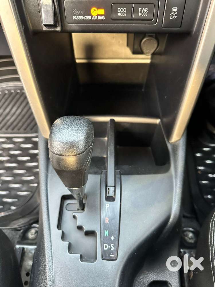 Toyota Innova Crysta [2020-ongoing] 2.4 Gx At 7 Str, 2021, Diesel