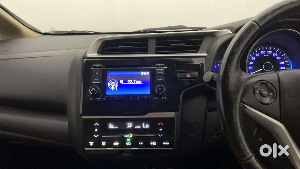 Honda Jazz [2020-2023] 1.2 V I-vtec Mt, 2016, Petrol