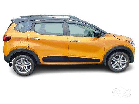 Renault Triber Rxz, 2022, Petrol