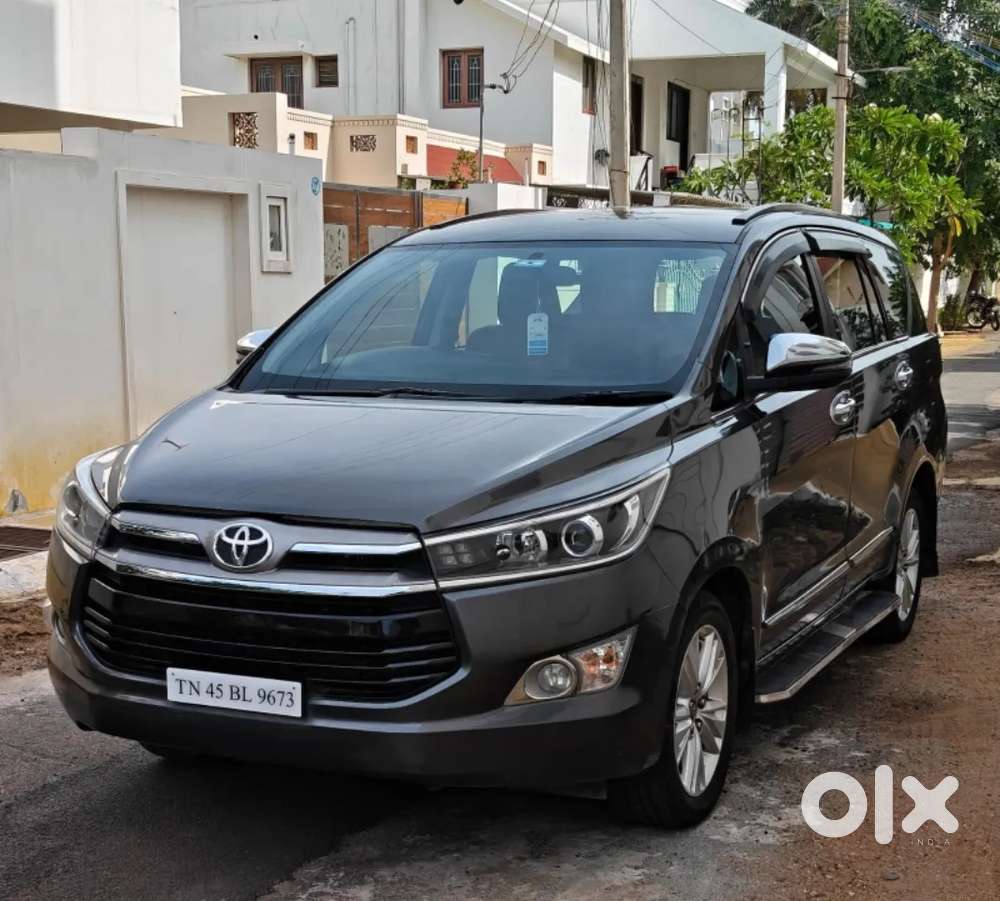 Toyota Innova Crysta 2.8 Zx At 7 Seater, 2017, Diesel