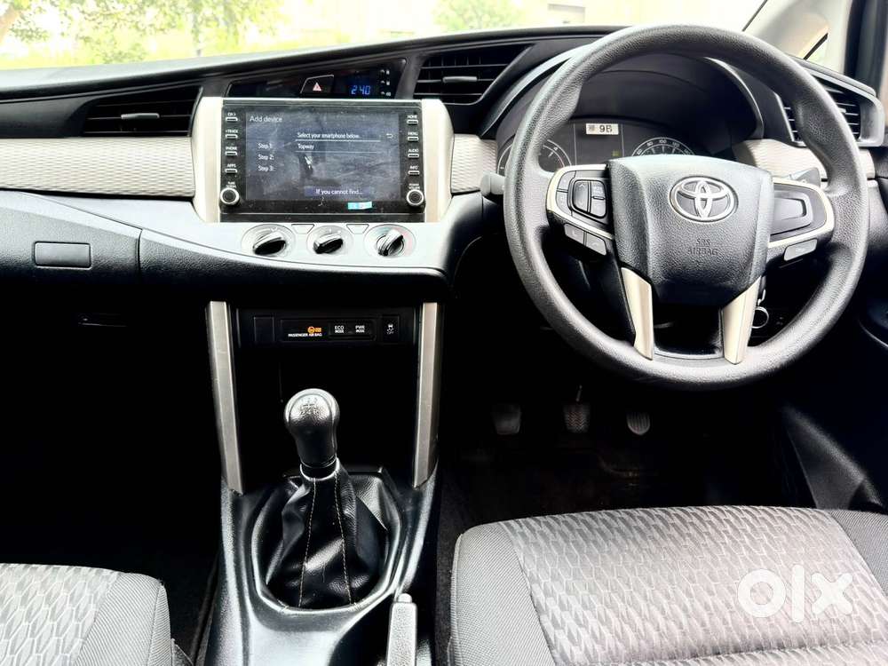 Toyota Innova Crysta 2.4 G Mt, 2022, Diesel