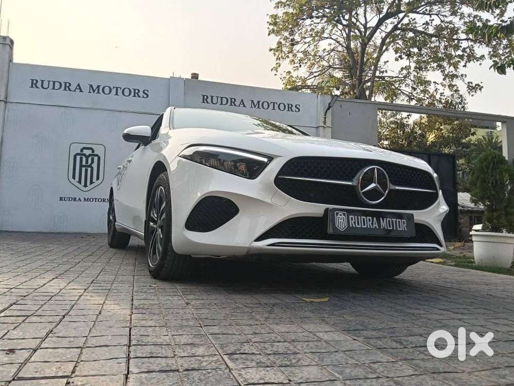 Mercedes-benz A-class Limousine 200, 2023, Petrol