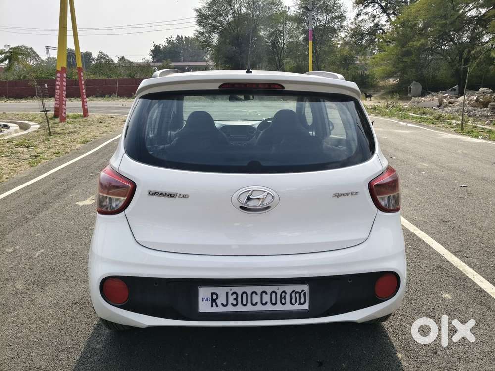 Hyundai Grand I10 Sportz (o) 1.2 At Vtvt, 2018, Petrol