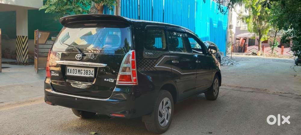 Toyota Innova 2.5 G (diesel) 7 Seater Bs Iv, 2006, Diesel