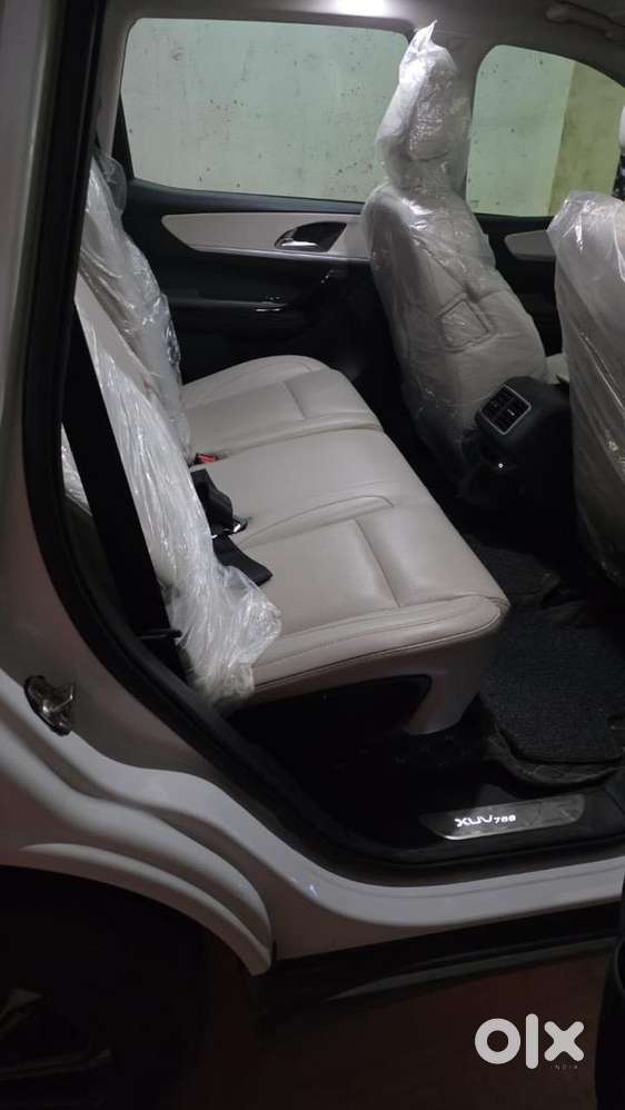 Xuv700  Mahindra  2022  Ax7 L Awd