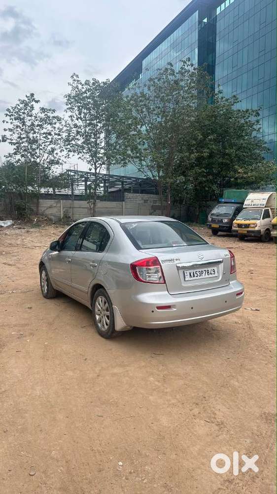 Maruti Suzuki Sx4 Zxi, 2012, Petrol