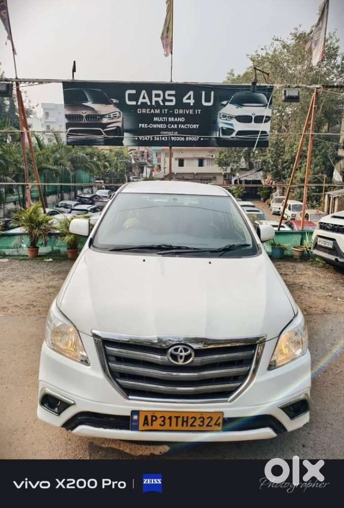 Toyota Innova 2.5 G (diesel) 8 Seater, 2016, Diesel