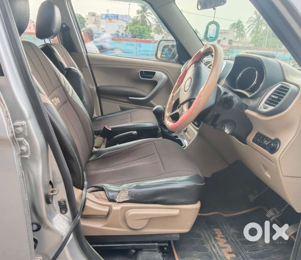 Mahindra Tuv 300 T8, 2016, Diesel