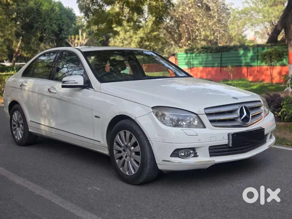 Beautiful Car Awesome Conditions Chilled Ac