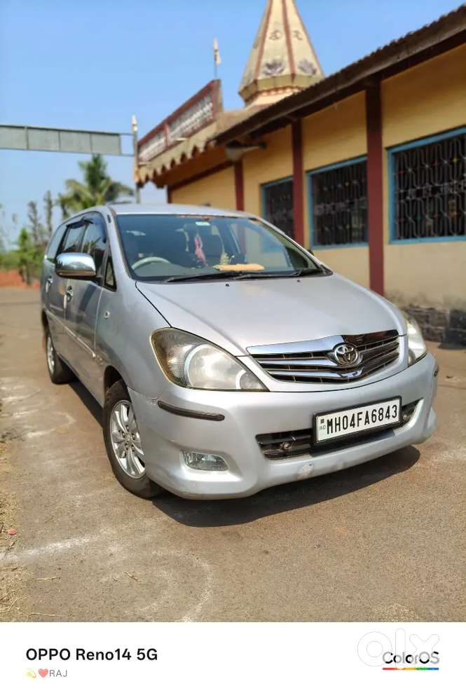 Toyota Innova 2012 Diesel 200000 Km Driven