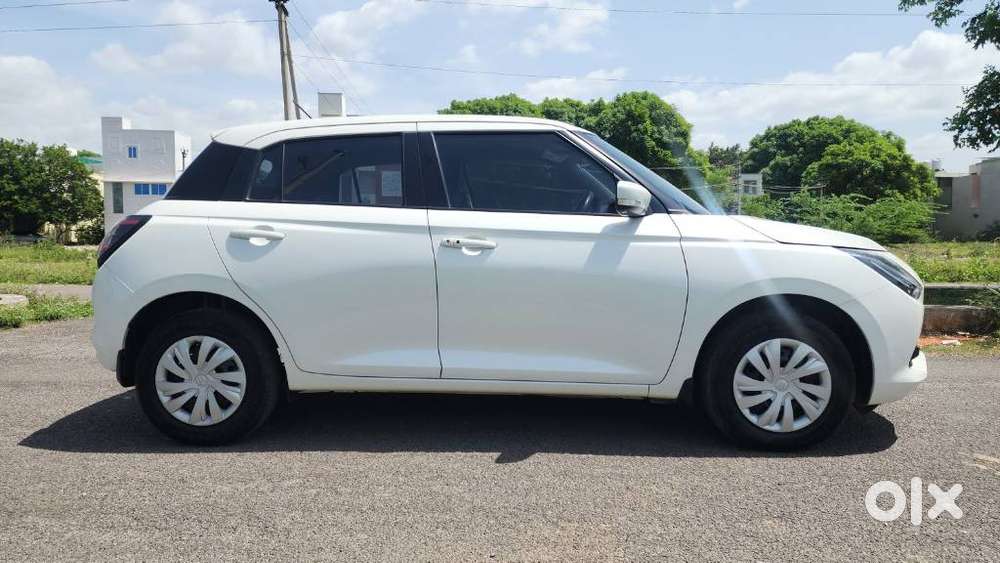 Maruti Suzuki Swift Vxi Optional, 2024, Petrol