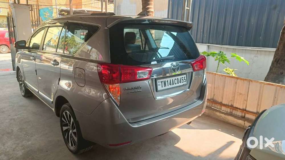 Toyota Innova Crysta