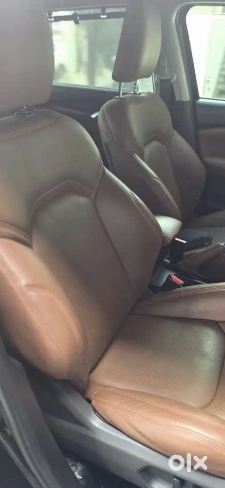 Toyota Urban Cruiser V Hybrid 2025