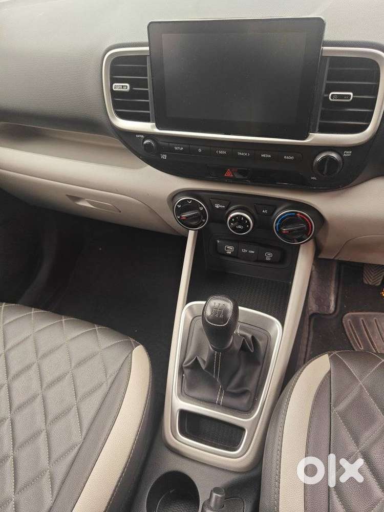 Hyundai Venue S, 2022, Petrol