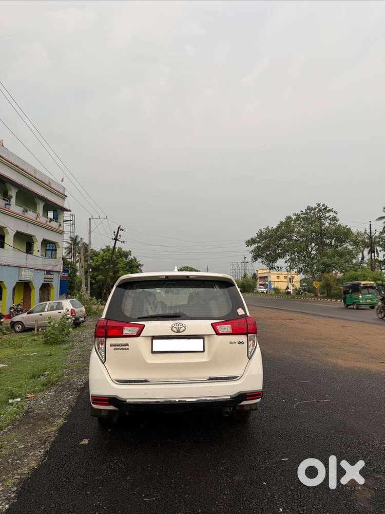 Toyota Innova Crysta 2018 Diesel Manual