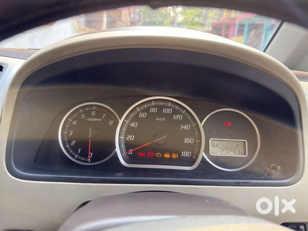 Maruti Suzuki Estilo Vxi, 2011, Petrol