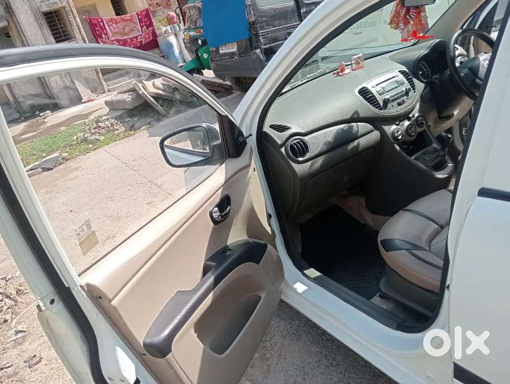 Hyundai I10 Magna 2012 Car