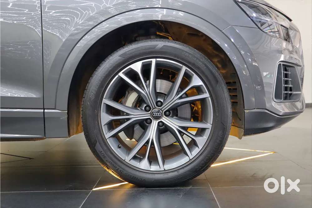 Audi Q8 3.0 Celebration Edition, 2023, Petrol