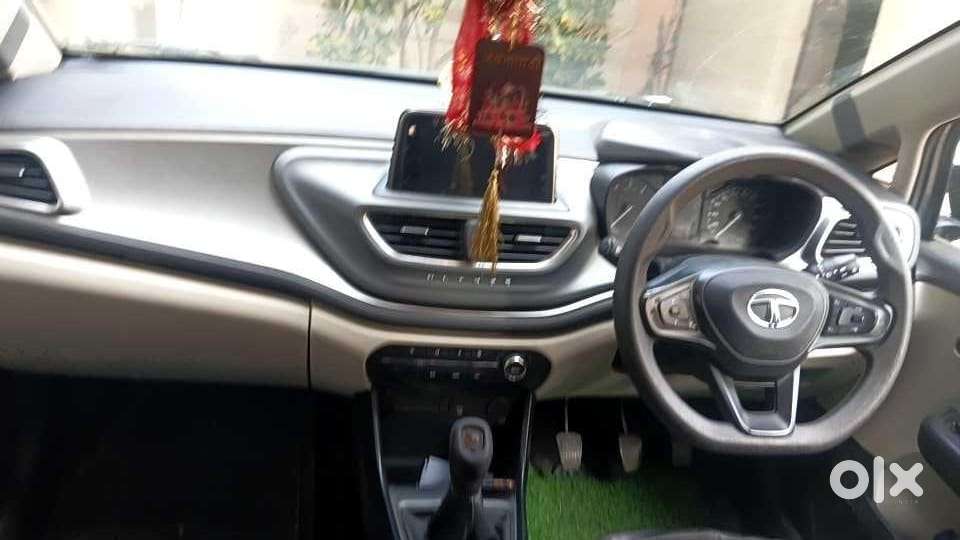 Tata Altroz 1.2 Xt, 2021, Petrol