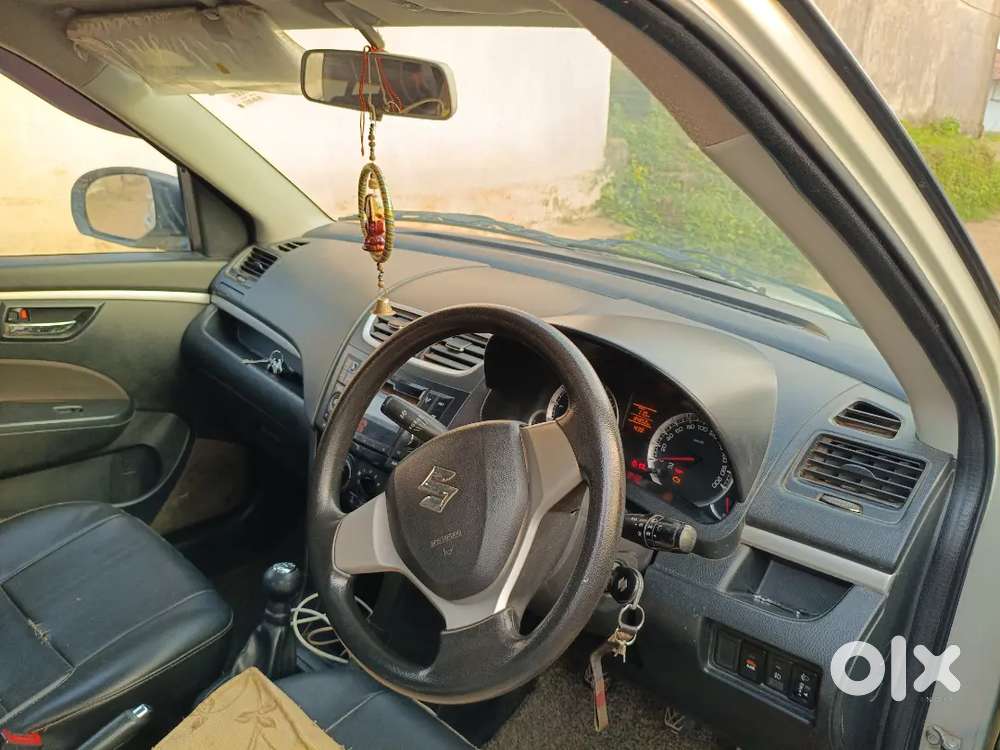 Maruti Suzuki Swift With Alloy
