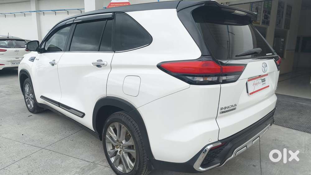 Toyota Innova Hycross 2.0 Zx Hybrid 7 Str, 2024, Petrol