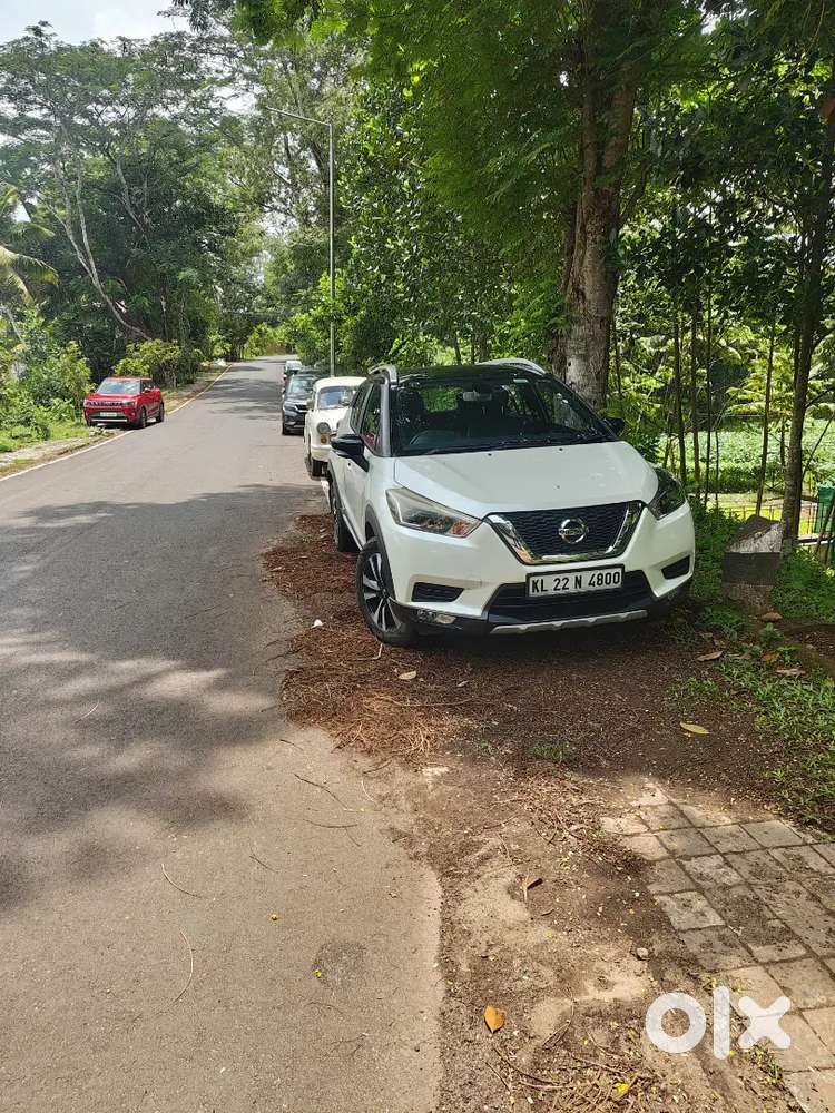 Well Maintained Nissan Kicks Diesel 2019
