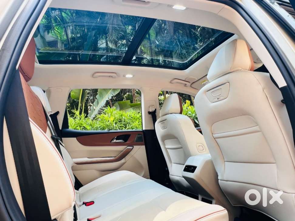 Mahindra Xuv 7xo Ax7l At, 2026, Petrol