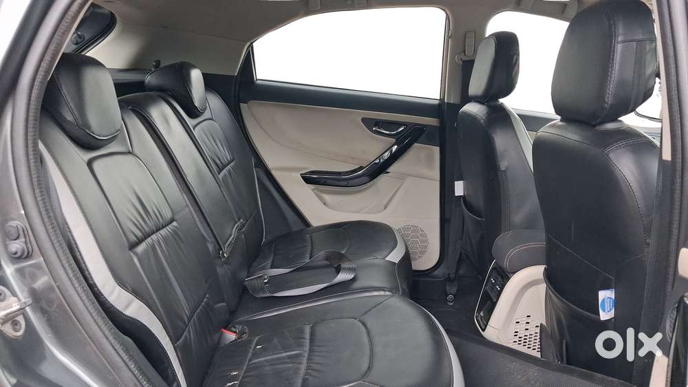 Tata Nexon 1.5 Revotorq Xza Plus S Amt, 2023, Petrol