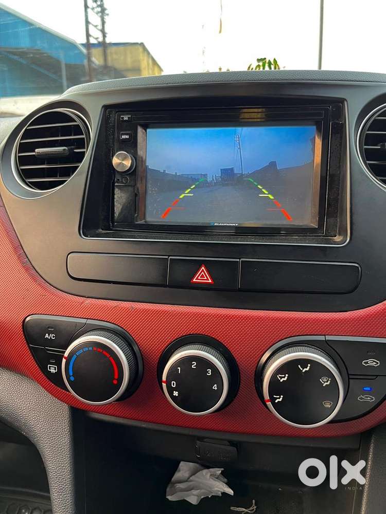 Hyundai Grand I10 1.2 Sportz  2016  42000 Km  First Owner  White