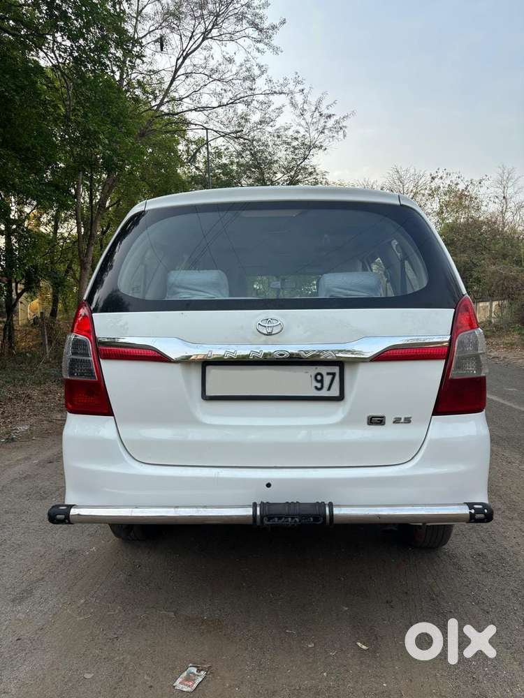 Toyota Innova 2.5 G (diesel) 7 Seater Bs Iv, 2015, Diesel