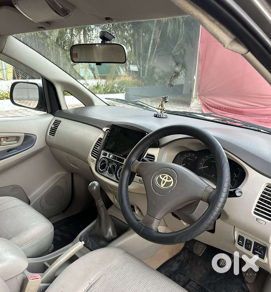 Toyota Innova 2.5 G (diesel) 7 Seater, 2011, Diesel