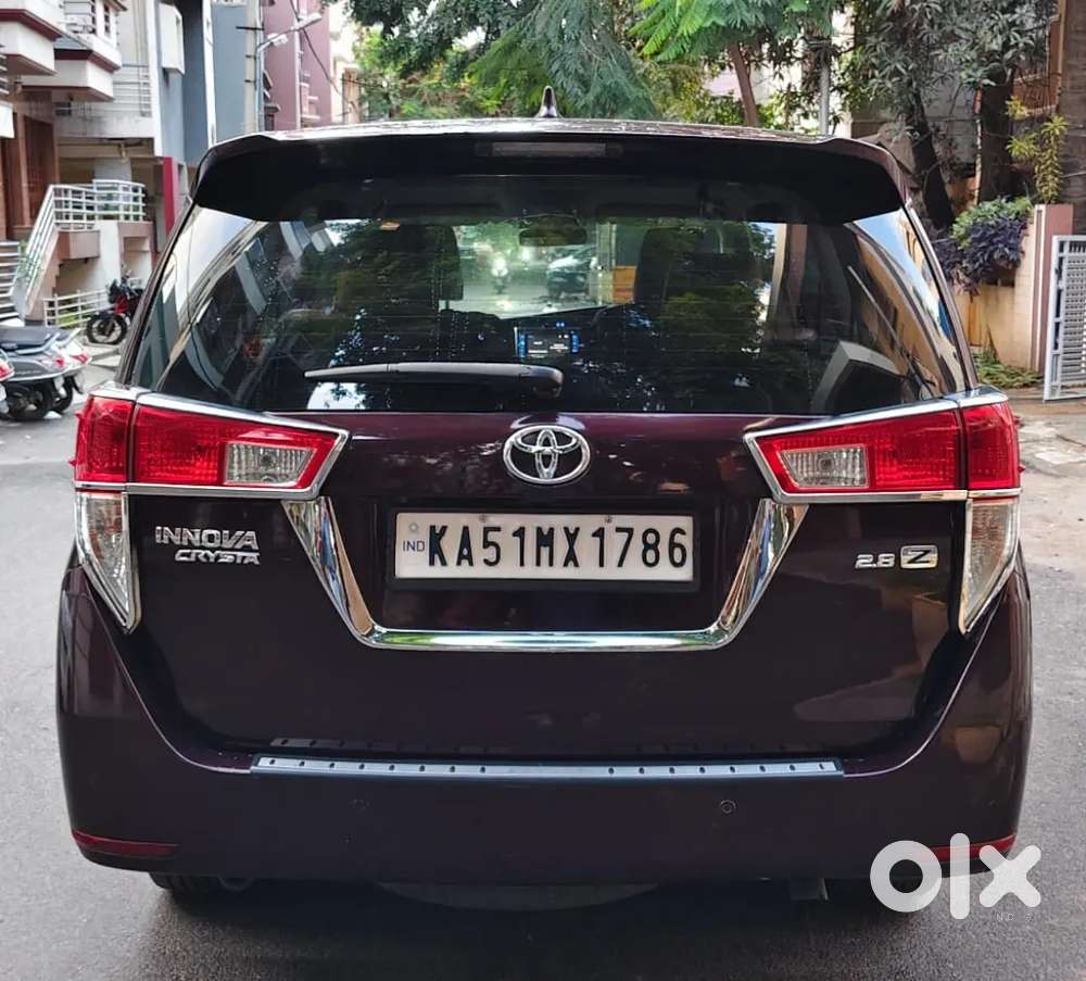 Toyota Innova Crysta 2016