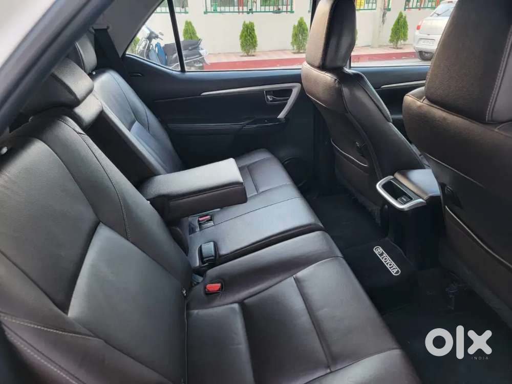 Toyota Fortuner 4x4 Automatic Diesel Well Maintained